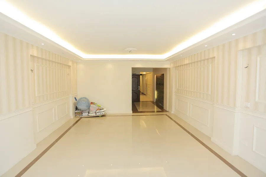 شقة للبيع 135 م السرايا (خطوات من البحر)