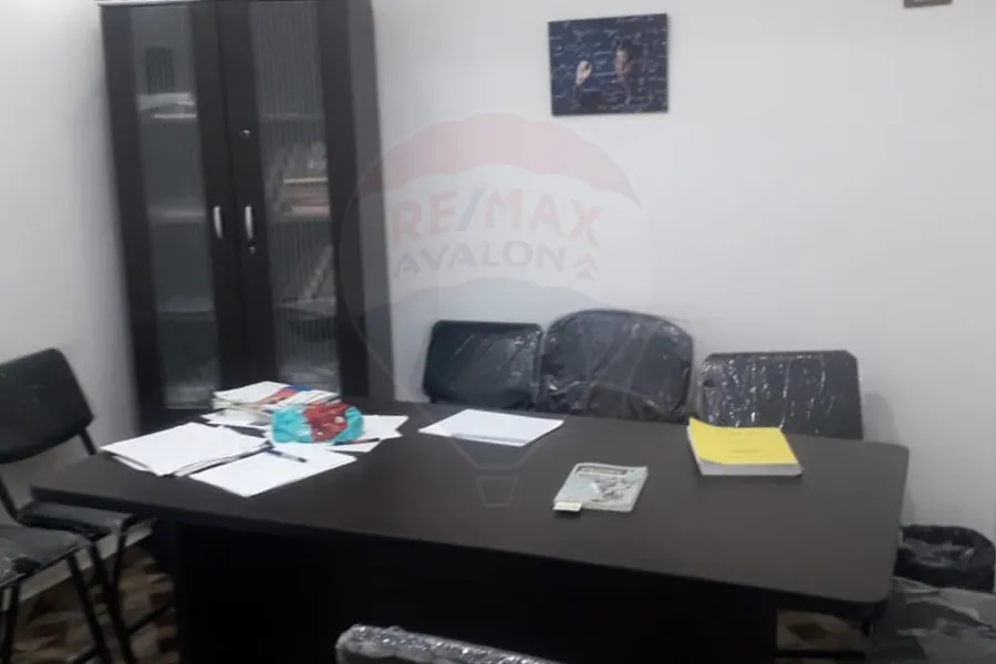 مكتب اداري للبيع 20 م رشدي (ش ابو قير)