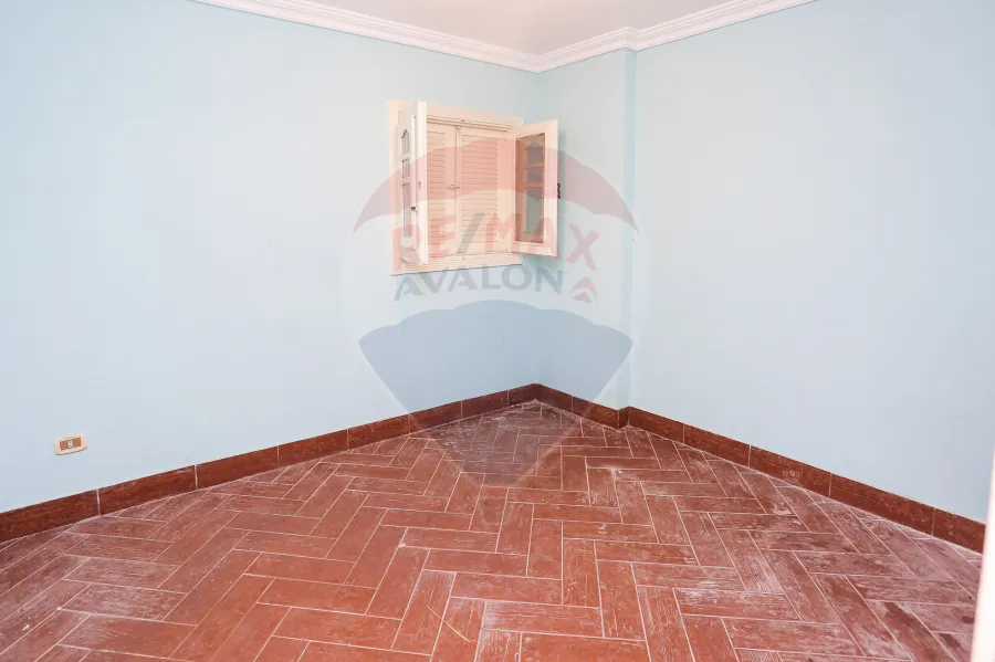 شقة للبيع 120 م سموحه (كومباوند اللوتس شارع النصر- بجوار جرين بلازا)