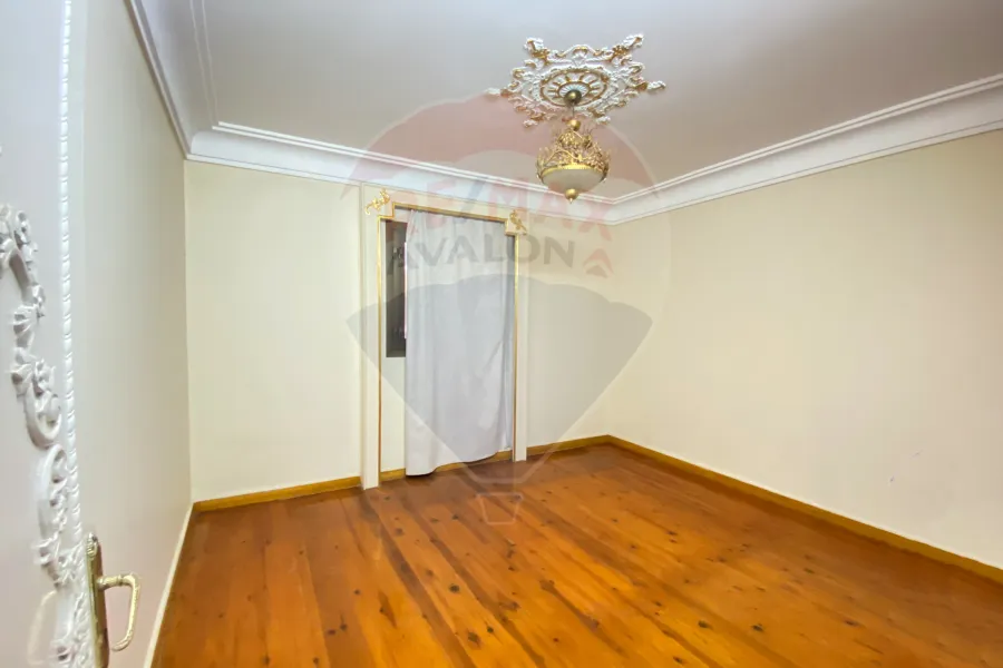 شقة للإيجار 200 م رشدي (ش الإسماعلية)