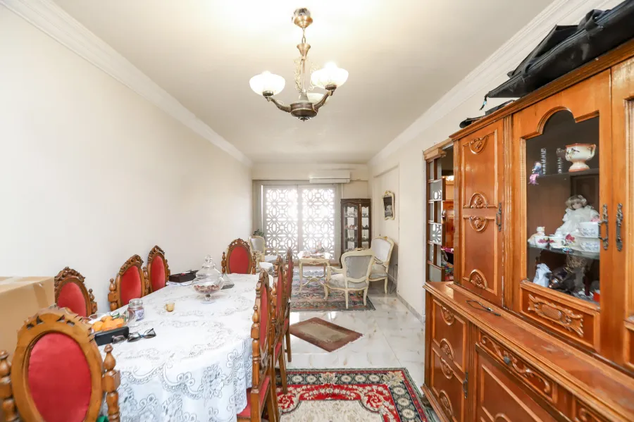 شقة للبيع 140 م سيدي بشر ( متفرع من خالد بن الوليد )