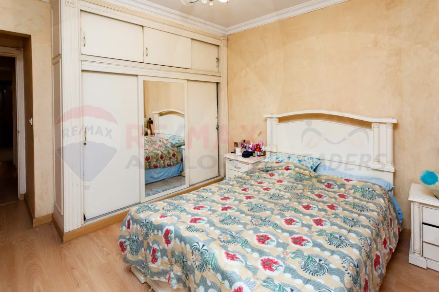 شقة للبيع 204 م سموحه (ش بهاء الدين الغتوري - عمارة براند)