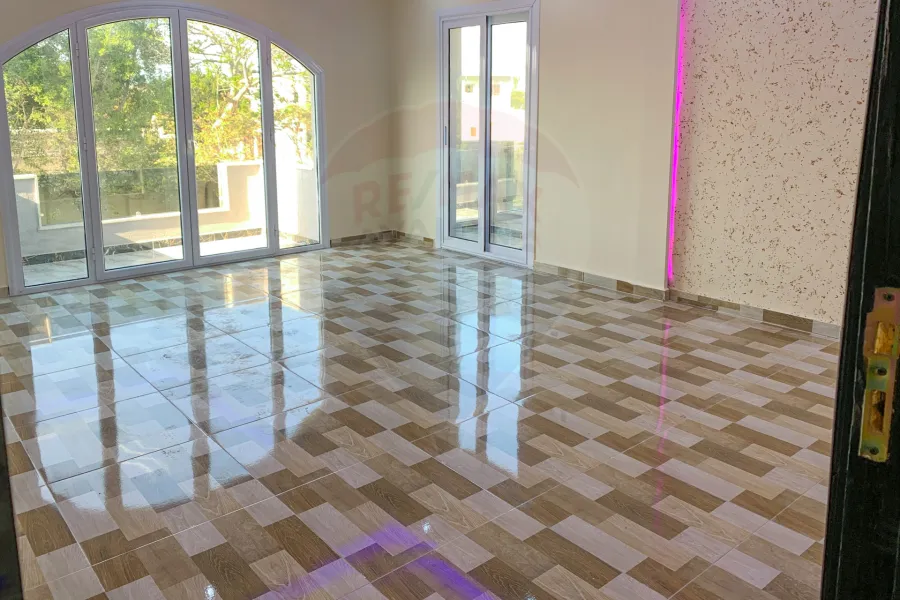 Villa For Sale 750 m King Marriout (Elrashedy St.)