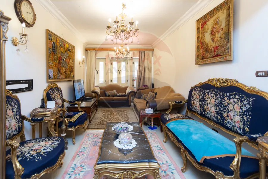 شقة للبيع 130 م ميامي (شارع إسكندر إبراهيم)