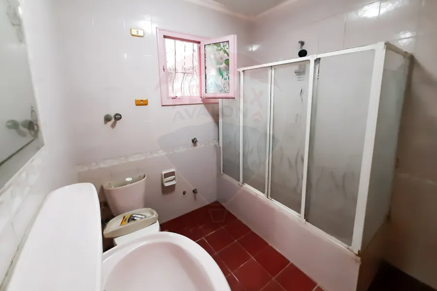 Apartment For Sale 250 m Elebrahmya (Abo Qer Main St.)