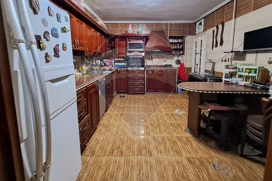 Duplex villa for sale 300 m Saba Basha (steps from Abo Qir st.)