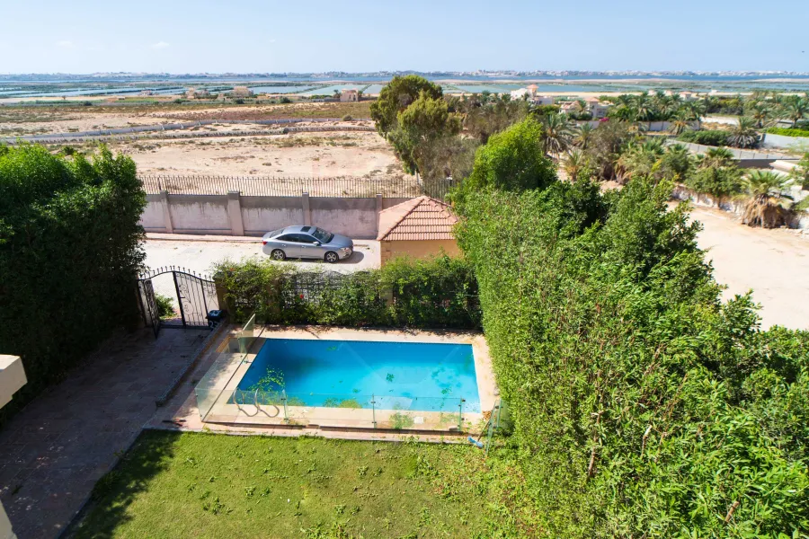 Villa for sale 388 m King Mariout (King Hights Compound)