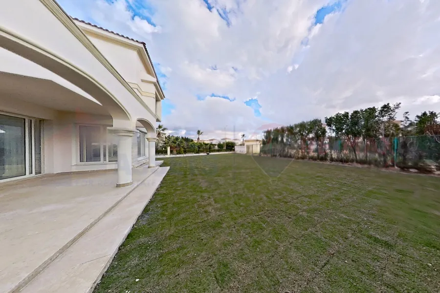 فيلا ستاند الون للبيع 807 م كينج مريوط (اليكس ويست - منطقة انطونيادس)