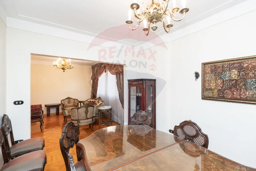 Apartment for sale 216 m Louran (The building on the first row of the sea)