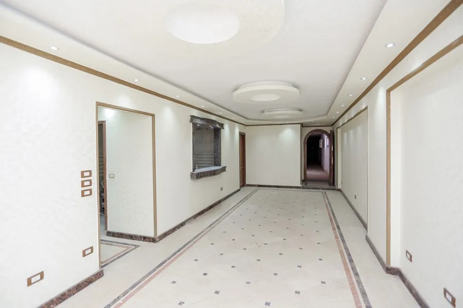 شقة للبيع 152م بولكلي (ش لافيزون) 