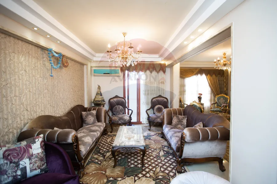 شقة دوبلكس للبيع 230م سبورتنج (خطوات من ش ابو قير)