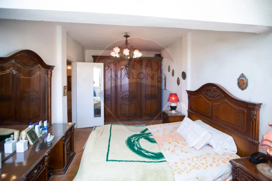 شقة دوبليكس للبيع 120 م المعمورة الشاطيء (شارع يوسف السباعى)