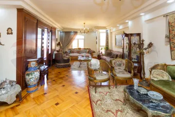 شقة للبيع 210 م سابا باشا (خطوات م شارع ابو قير)