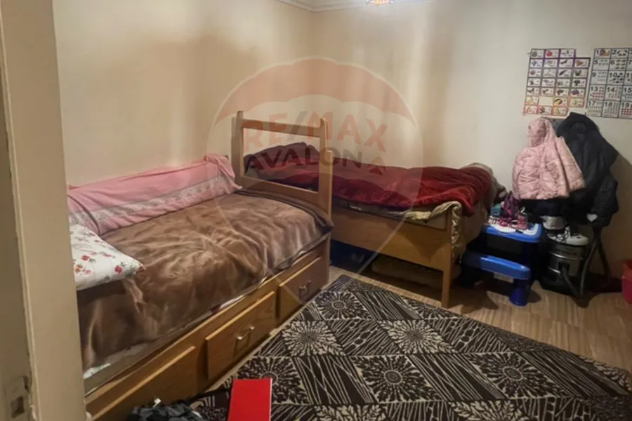 Apartment for sale 100 m Camp Caesar (Steps from the sea)