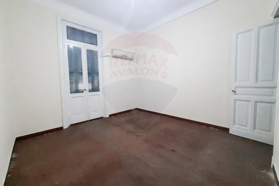 Administrative Unit For Rent 250 m Elazarita (Directly On Tram Station)