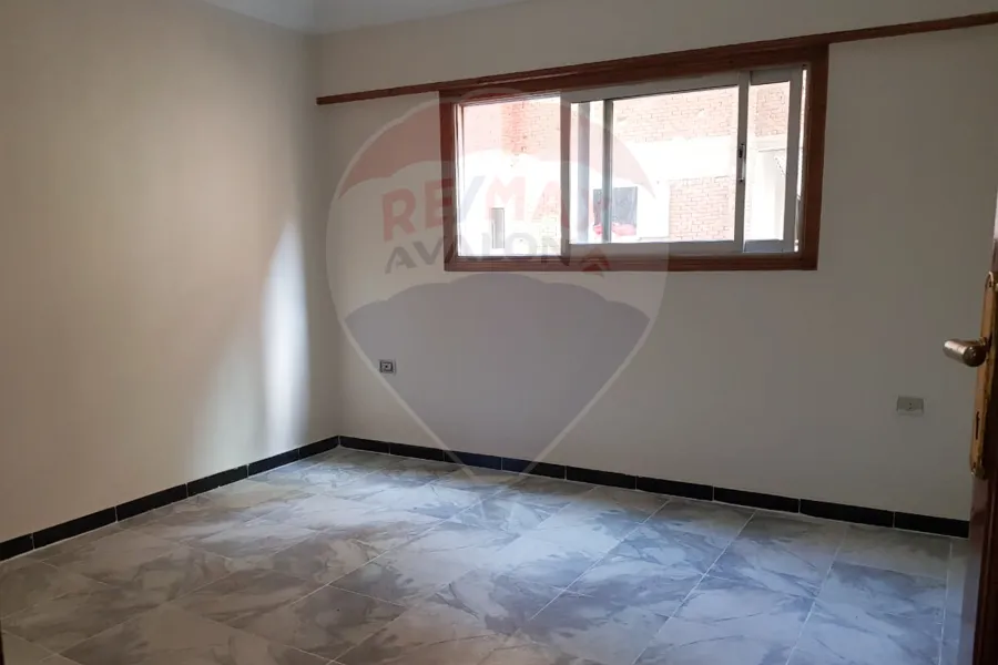 شقة للبيع 135 م ميامي (ش خليل حماده)