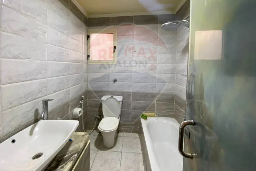 شقة للبيع 90 م ميامي (متفرع من ش جلال حماد)