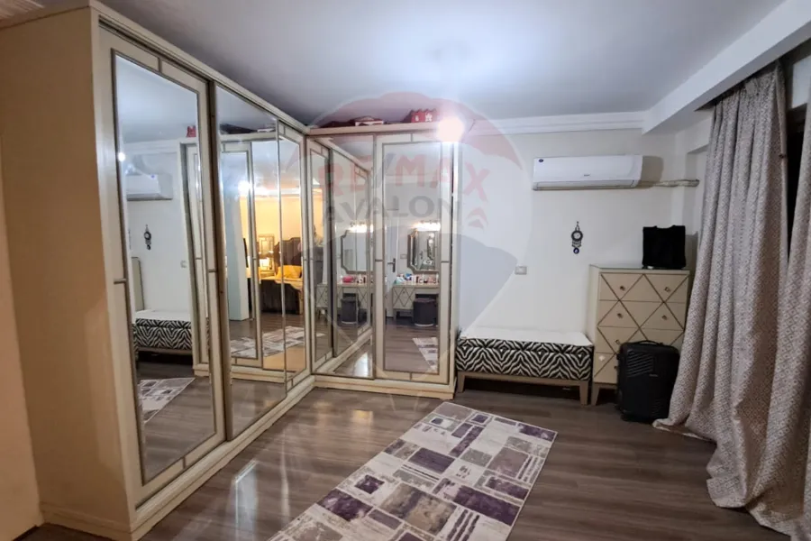 شقة مفروشة للايجار 120 م كليوباترا (ش طه حمدي)