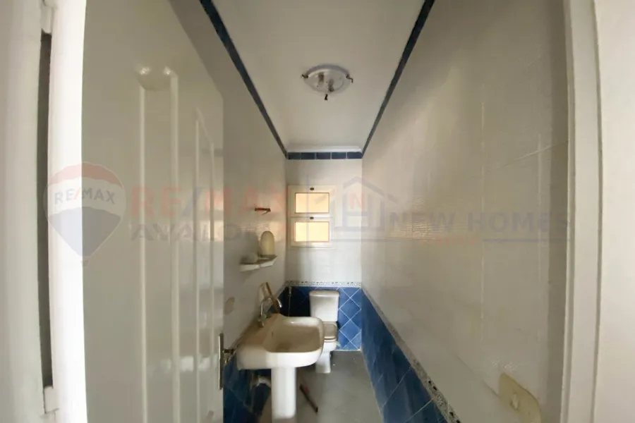 شقة للبيع 176 م سموحة (المربع الذهبي)