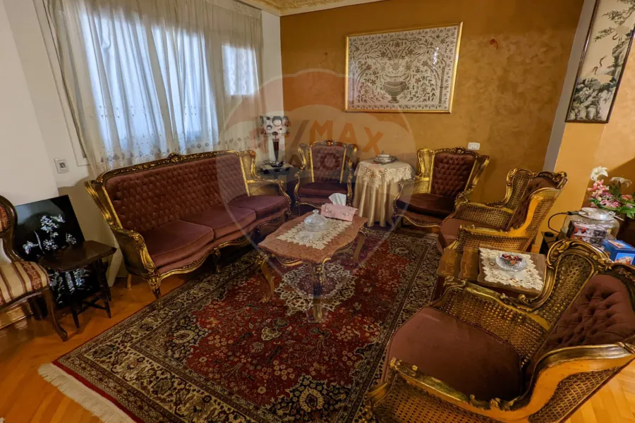 Apartment for sale 184 m San Stefano (second row from the sea - next to Fathallah)