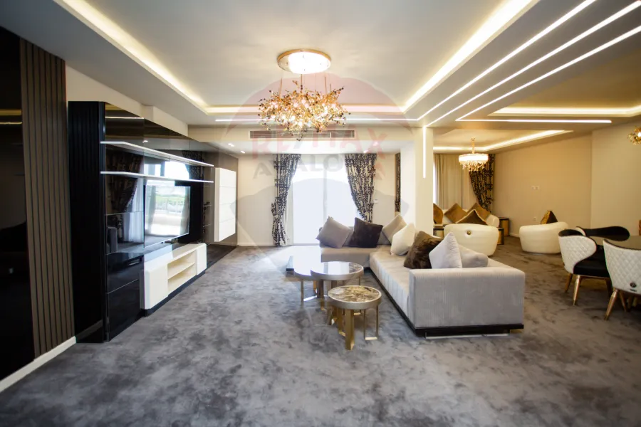 apartment for sale 280 m King Mariout (Compound Alex West)