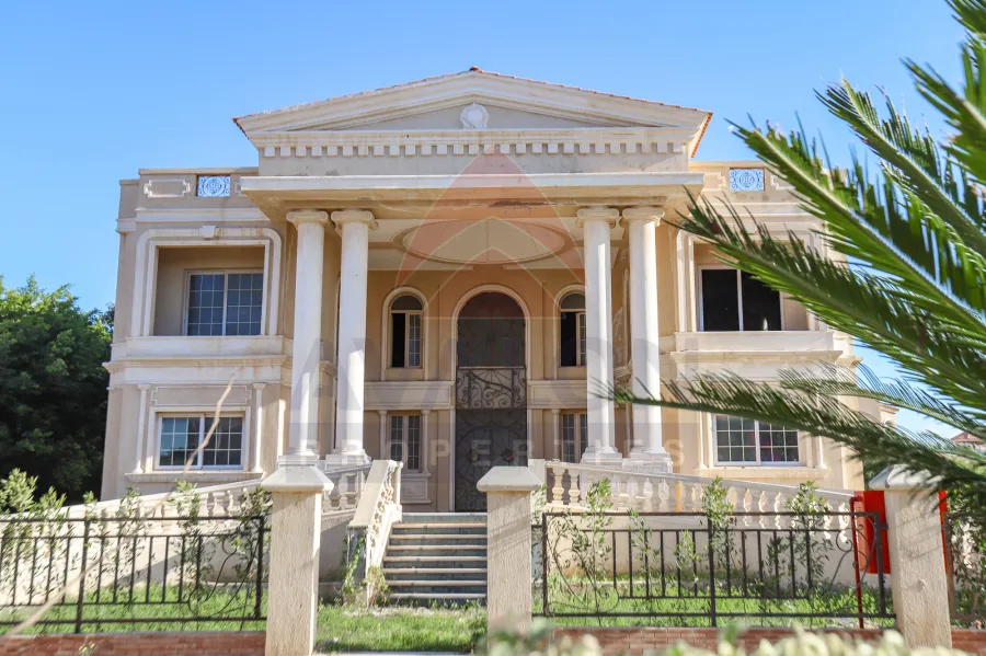 قصر للبيع 1,667 م  كينج مريوط - (كومباوند العروبة رويال)