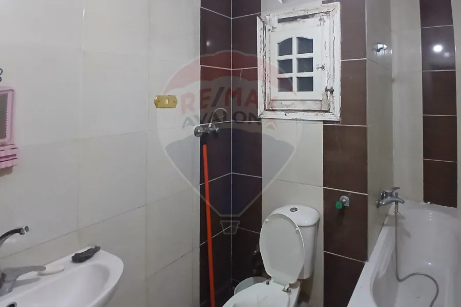 Apartment for sale 74 m Kafr Abdo (Sakina Bint Al Hussein Street)