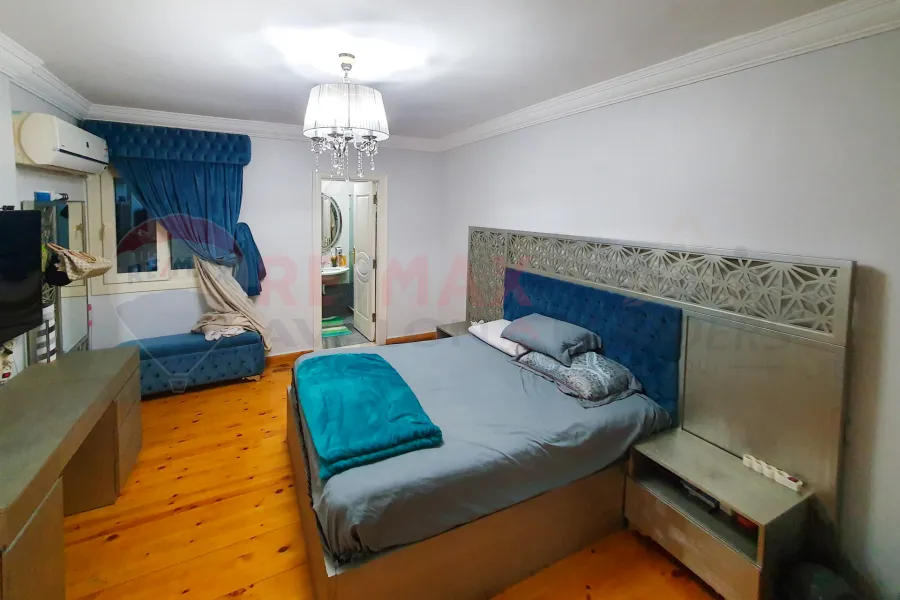 Apartment for sale 170 m Roushdy (Directly on the tram)