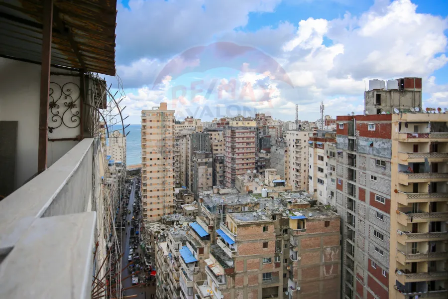 Duplex for sale 200 m Miami (Khaled Ibn El-Walid main st)