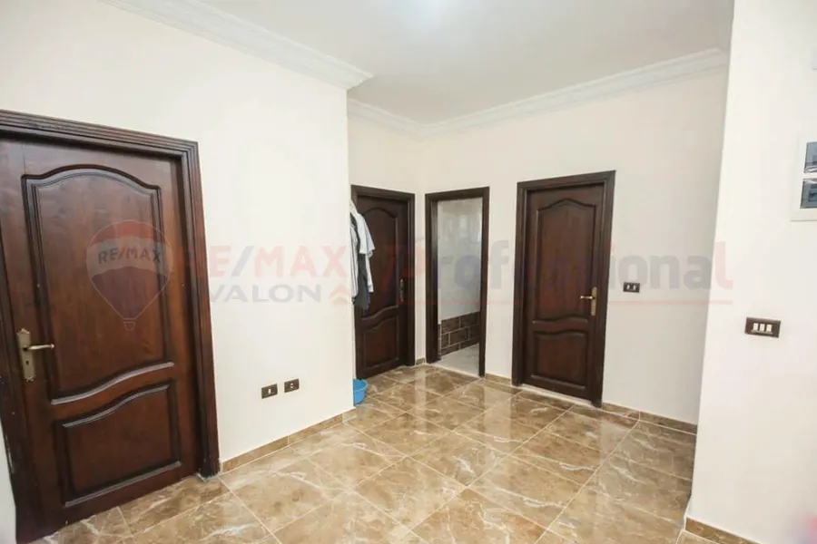 فيلا للبيع 470 م كينج مريوط (ش الهيلتون)