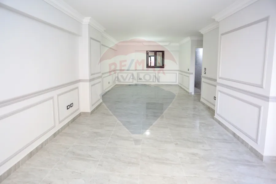 Apartement for sale 182 m Smouha (East Tower Compound - Ryada scool st)