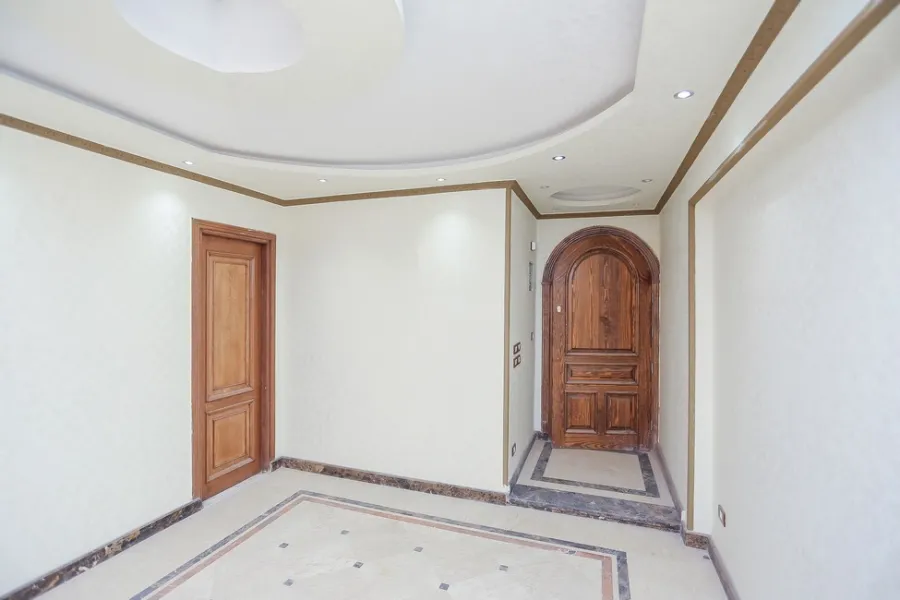 شقة للبيع 152م بولكلي (ش لافيزون) 