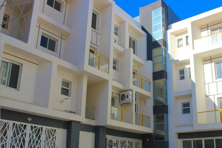 Apartment for Sale 194m Borg El-Arab (El-Kafoury Road- Lakeside Compound)