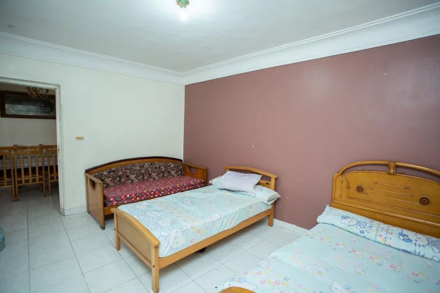 شقة للبيع 135م العصافرة (على البحر مباشرة)