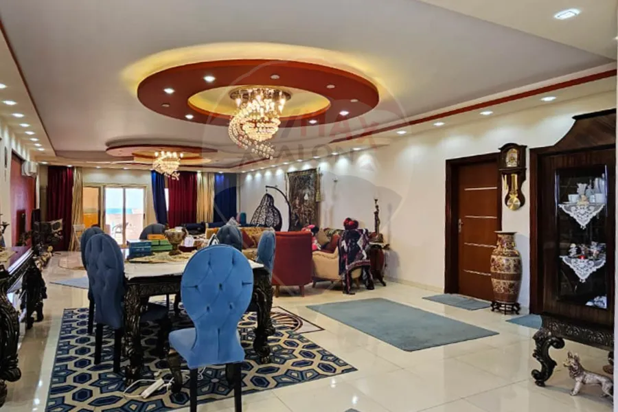 شقة للبيع 300 م سبورتنج (ش بورسعيد )