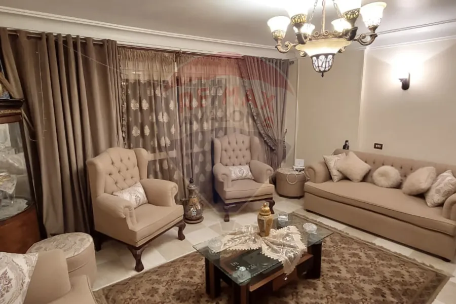 شقة للبيع 125 م صافي سموحة (ش النصر)