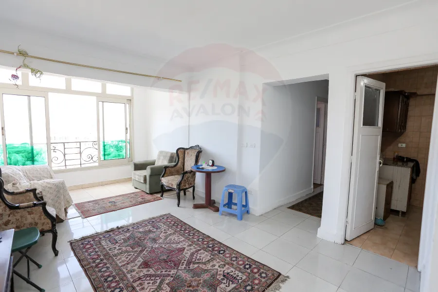 شقة للإيجار 100 م سموحة (ميدان فيكتور عمانويل - أبراج القطن)