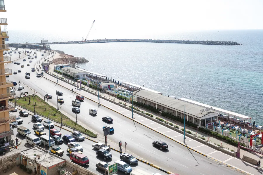 شقة للبيع 210 م السرايا (ثانى نمرة من البحر)