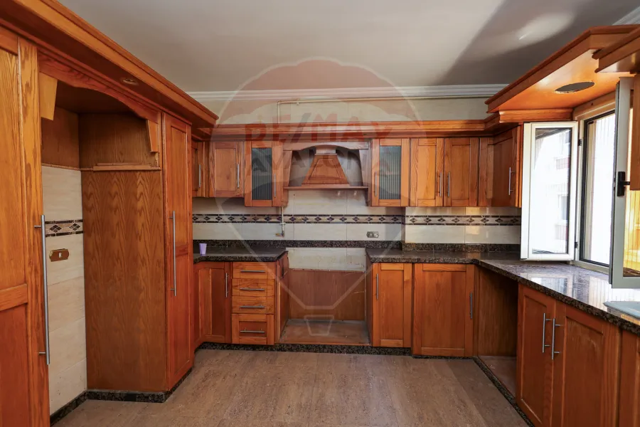 Apartment for Rent 270 m Kafr Abdo (intersection between Saint Genie and Sakina bant Al-Hussein)