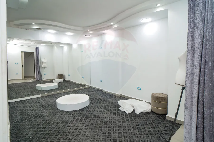 Shop 88 m for rent Louran (Elakbaal st.)