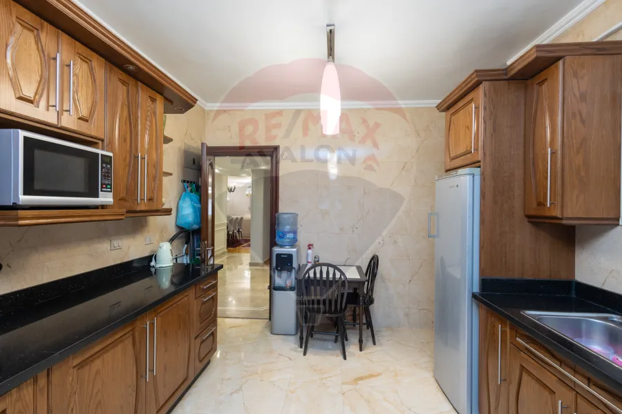 شقة للبيع 320 م ستانلي (دابل فيو بحر - أمام قصر سباهي)