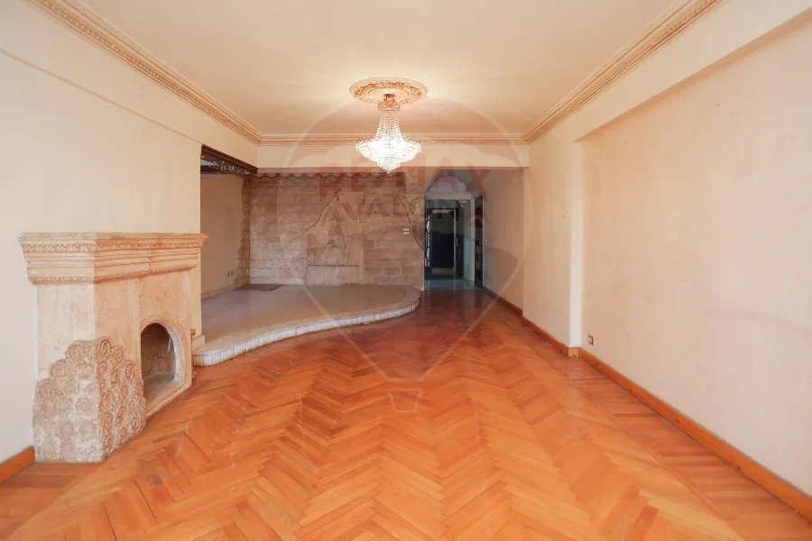 Apartment for sale 270 m Smouha (Fawzy Moaz St directly)