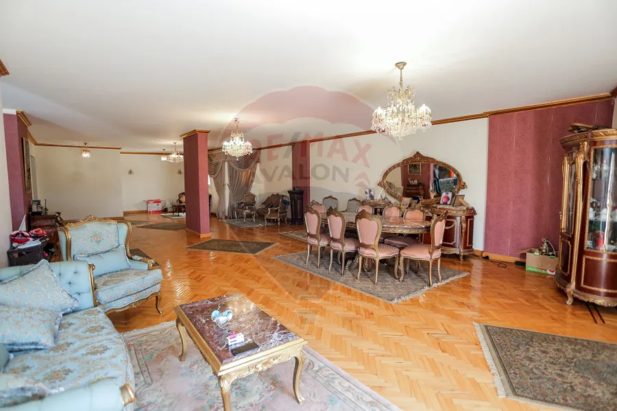 شقة للبيع 450م سموحة (خطوات من ش فوزى معاذ ونادى سموحة- عمارة عنانى)