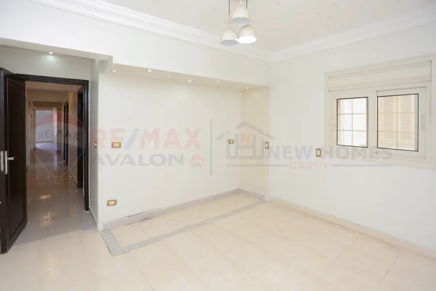 Apartment for sale 120 m Zizinia (Steps from Abu Qir St.)