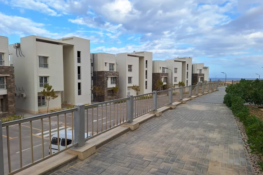 Chalet + garden for sale North coast (sea view) - 100 m + 40 m