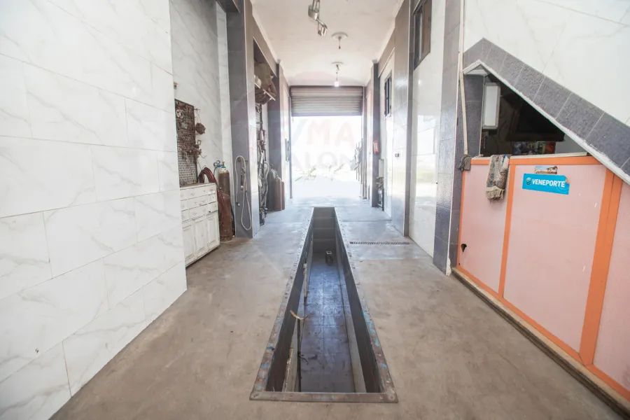 Car maintenance center for rent 200 m Abiss (interance abiss 2)