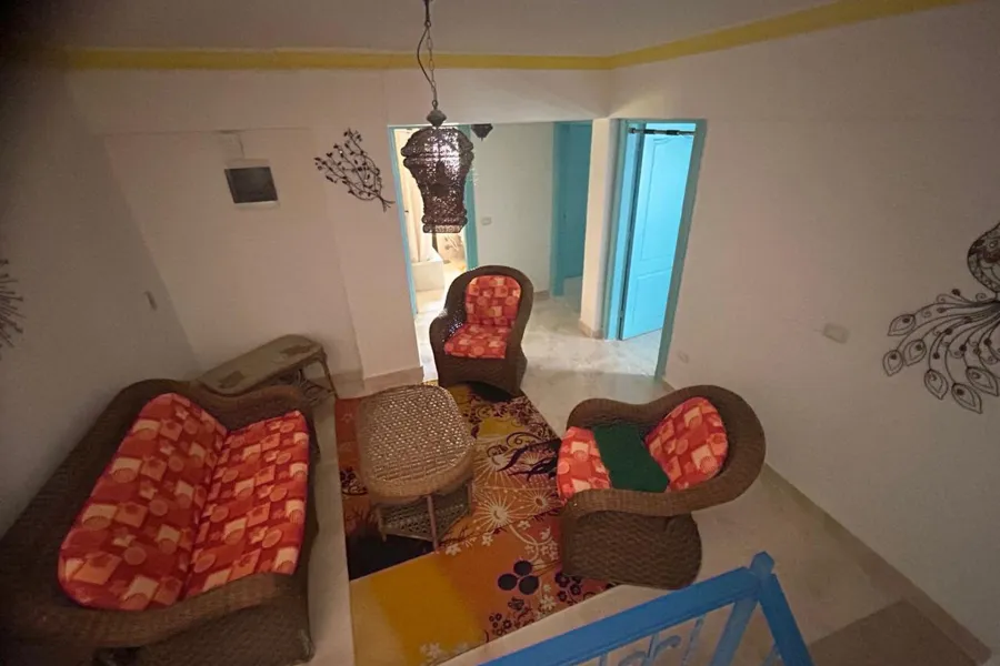 فيلا ستاند الون للبيع (مارسيليا لاند) 300 م مباني