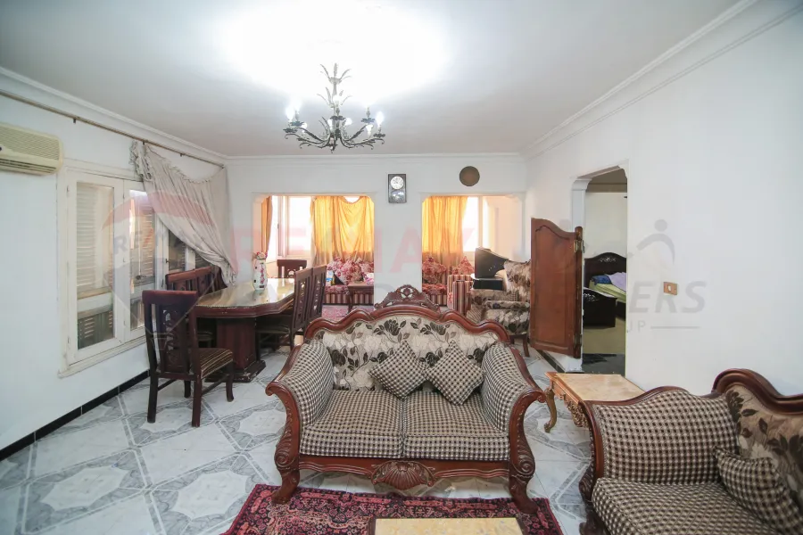 Apartment for sale 140 m Sidi Gaber (Al-Dobat Mustafa Kamel Buildings)