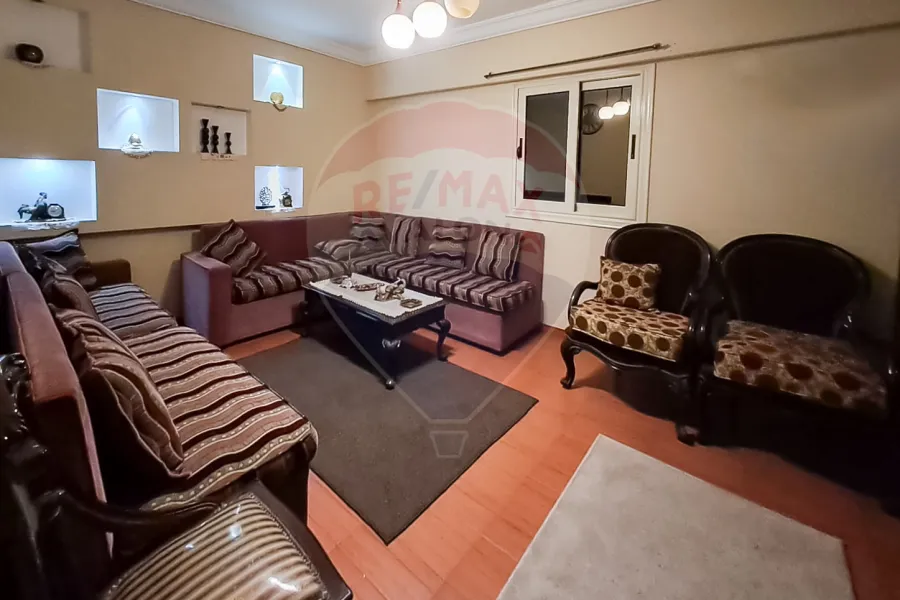 Duplex villa for sale 300 m Saba Basha (steps from Abo Qir st.)