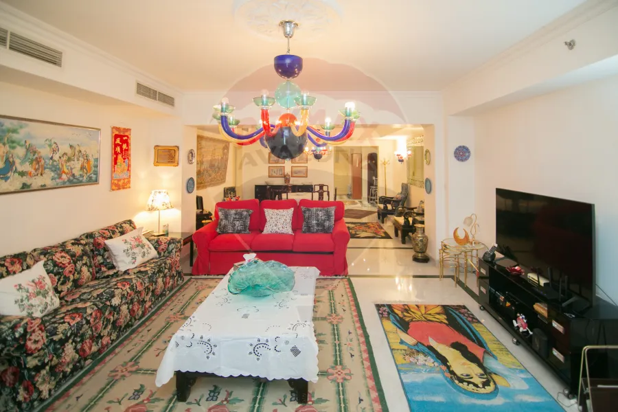 شقة للإيجار المفروش 192 م سان ستيفانو (فورسيزون)